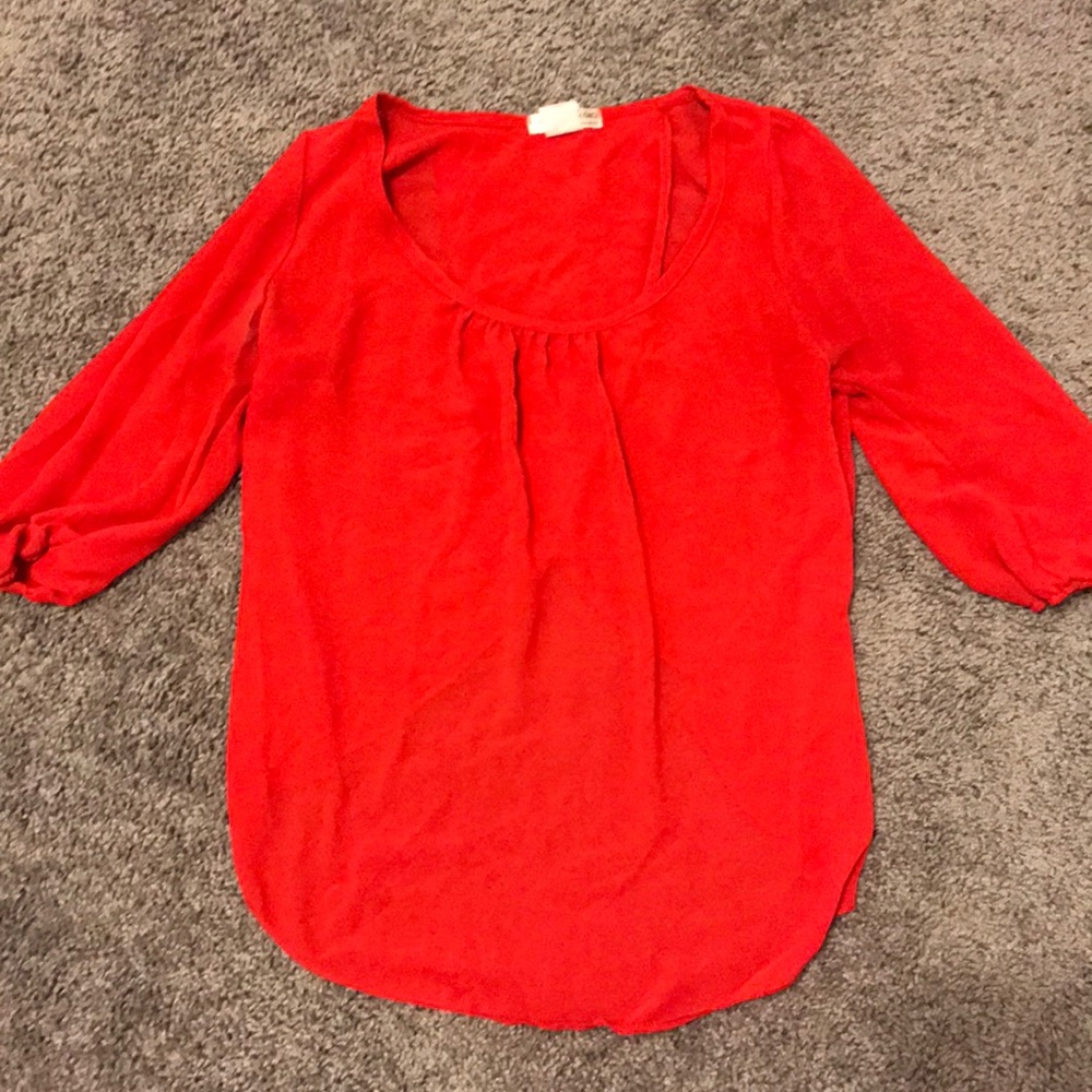 Cute red shirt